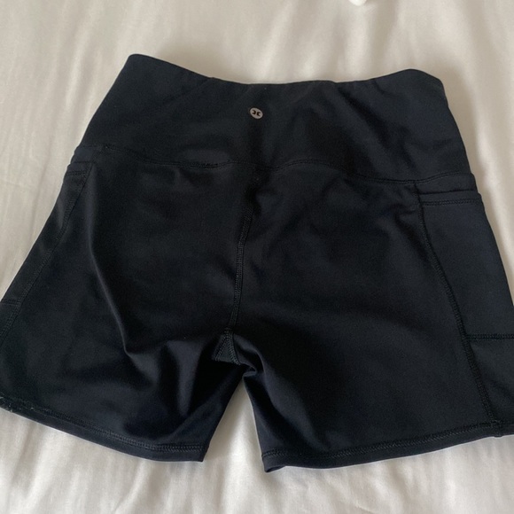 Black biker shorts - Picture 3 of 3